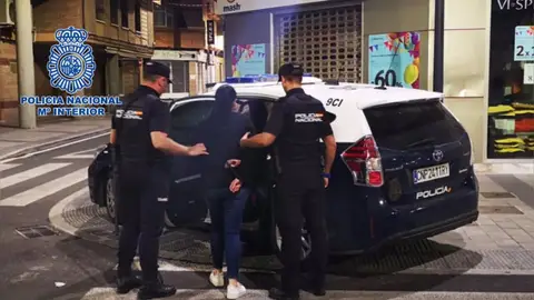 Detenida por traficar con drogas en un local de ocio de Alicante Detenida por traficar con drogas en un local de ocio de Alicante