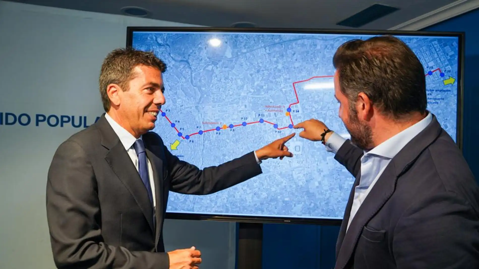 Carlos Mazón y Pablo Ruz en la presentación del proyecto de tranvía que promete el PP para Elche.