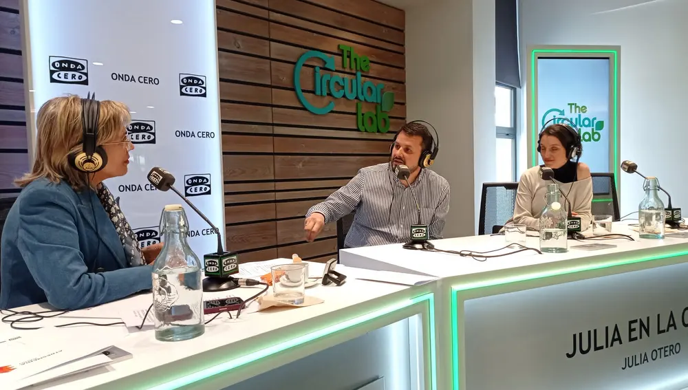 'Julia en la Onda' en TheCircularLab