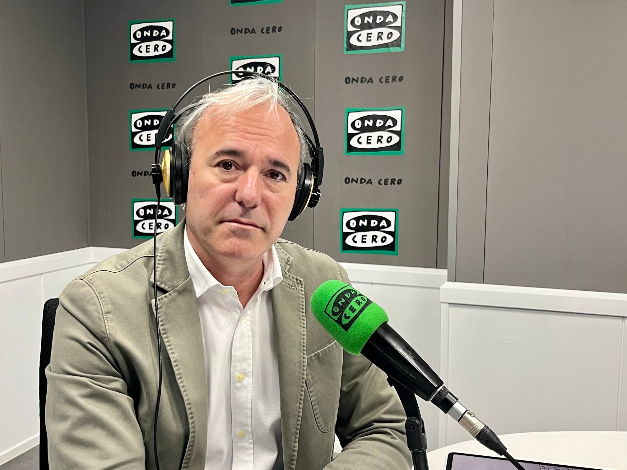 Jorge Azcón critica que Bildu sea socio de Sánchez: "Hay leyes importantes que están condicionadas por lo que piensan los asesinos" Jorge Azcón critica que Bildu sea socio de Sánchez: "Hay leyes importantes que están condicionadas por lo que piensan los asesinos"