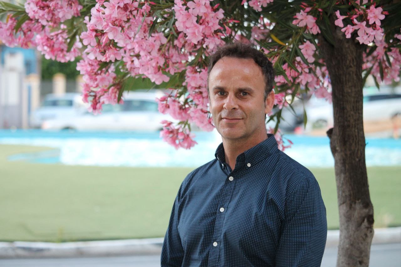 Alejandro Gutiérrez, candidato de Adelante en El Puerto: "Tenemos un casco histórico que está vacío, es un forillo de Carnaval" Alejandro Gutiérrez, candidato de Adelante en El Puerto: "Tenemos un casco histórico que está vacío, es un forillo de Carnaval"