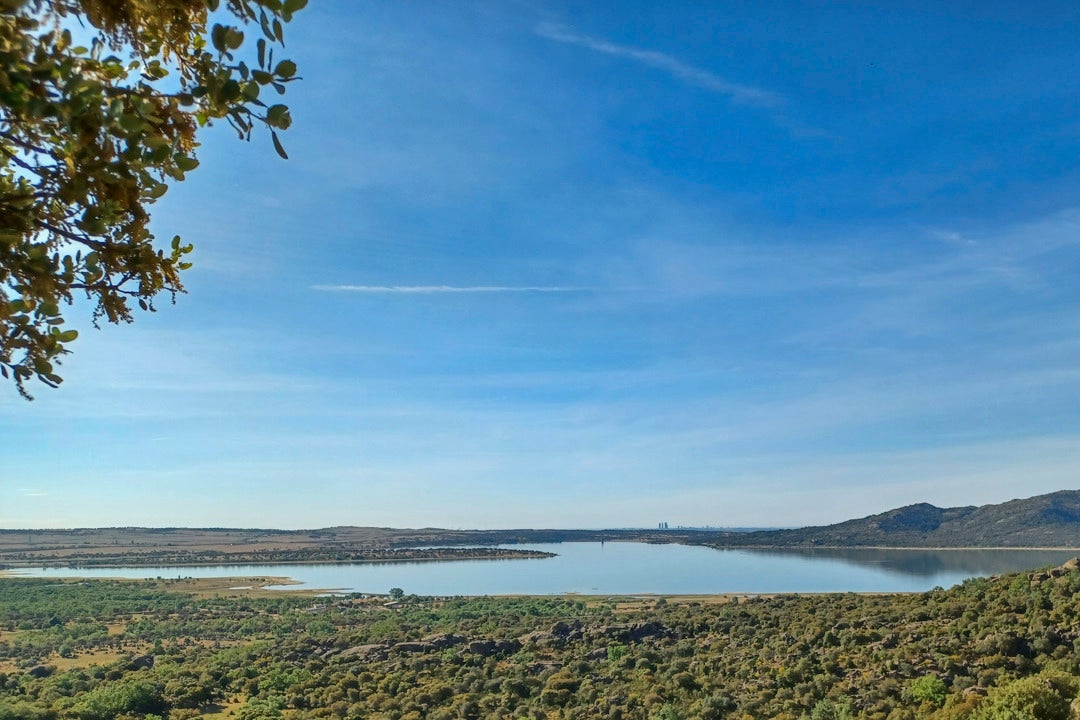 Los embalses siguen perdiendo agua pese a las lluvias y la reserva hídrica desciende al 48,2% Los embalses siguen perdiendo agua pese a las lluvias y la reserva hídrica desciende al 48,2%