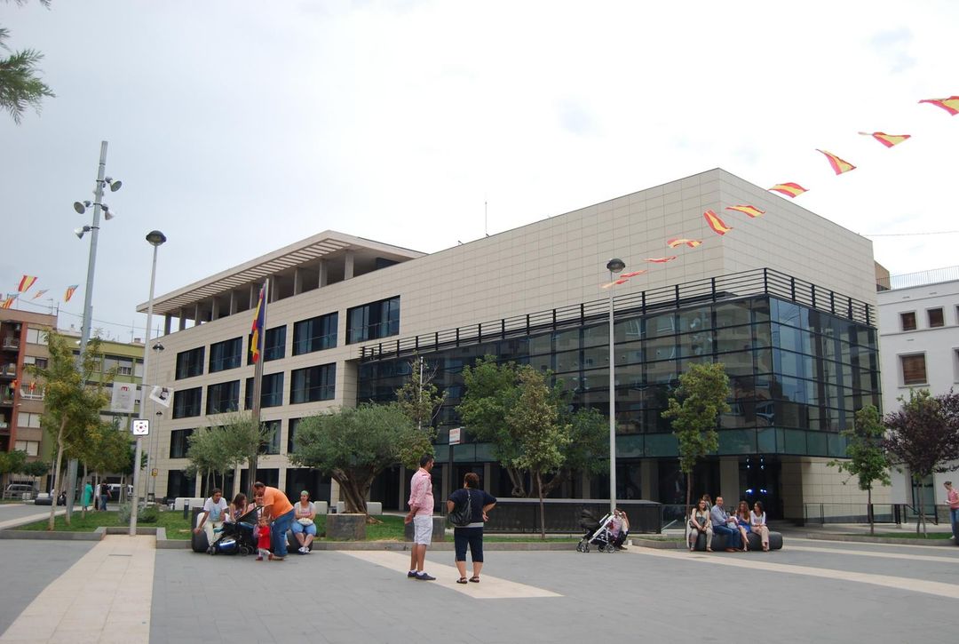 Almassora suspende la cena de 'pa i porta' de las fiestas del Roser por las previsiones de lluvia Almassora suspende la cena de 'pa i porta' de las fiestas del Roser por las previsiones de lluvia