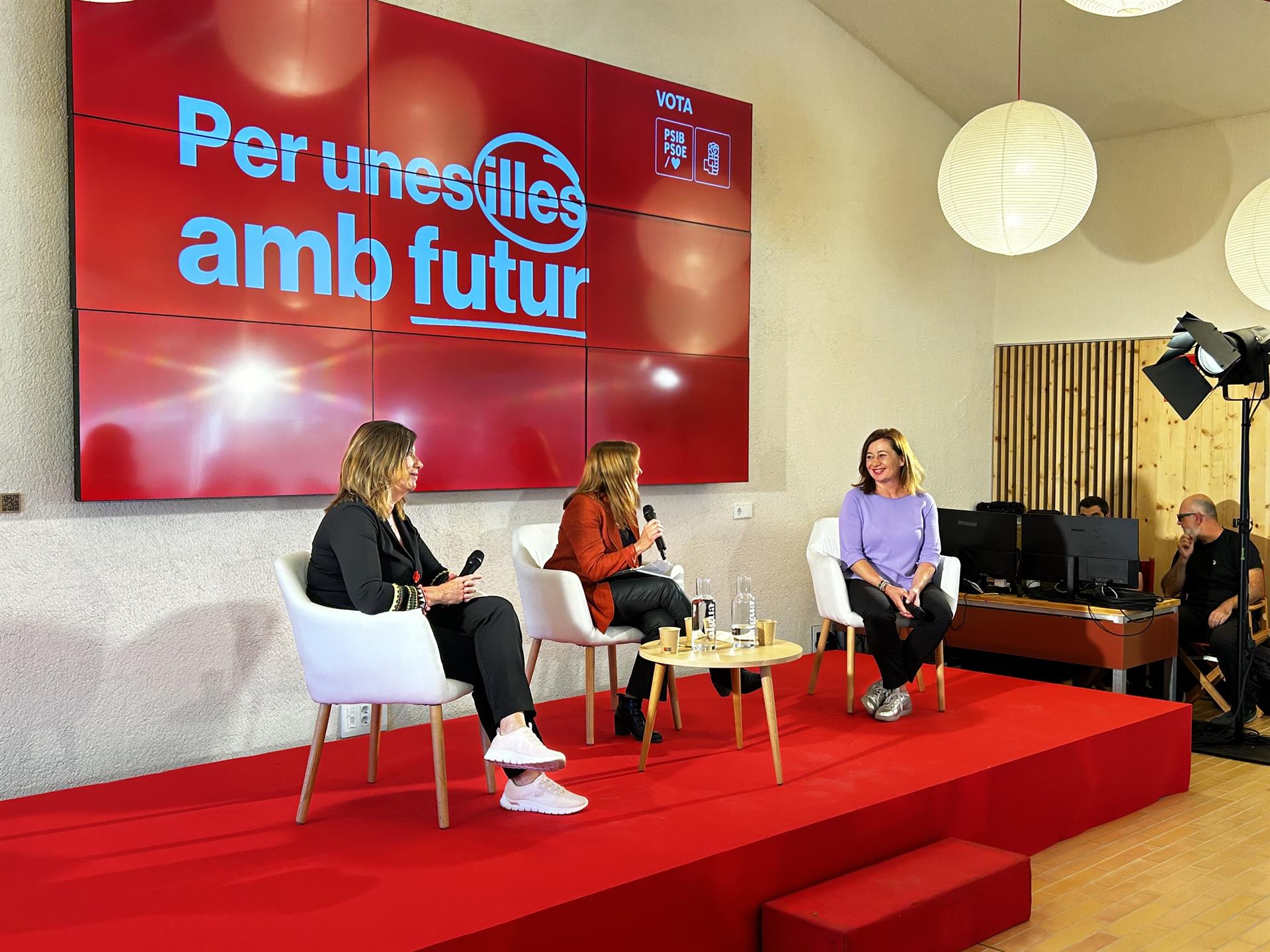 El PSIB promete recuperar el decreto de mínimo en la sanidad e invertir 150 millones El PSIB promete recuperar el decreto de mínimo en la sanidad e invertir 150 millones