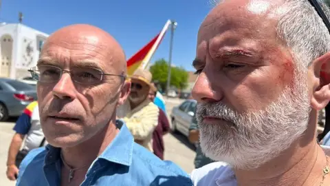 Dos hermanos detenidos por los altercados en Marinaleda durante un mitin de Vox Dos hermanos detenidos por los altercados en Marinaleda durante un mitin de Vox