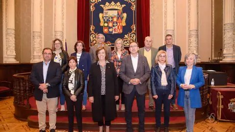 Los once Centros de Acción Social (CEAS) llegan a una población total de 83.166 habitantes de la provincia de Palencia .