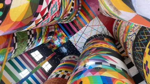 Imagen interior del silo de Villanueva de los Infantes intervenido por Okuda San Miguel Imagen interior del silo de Villanueva de los Infantes intervenido por Okuda San Miguel