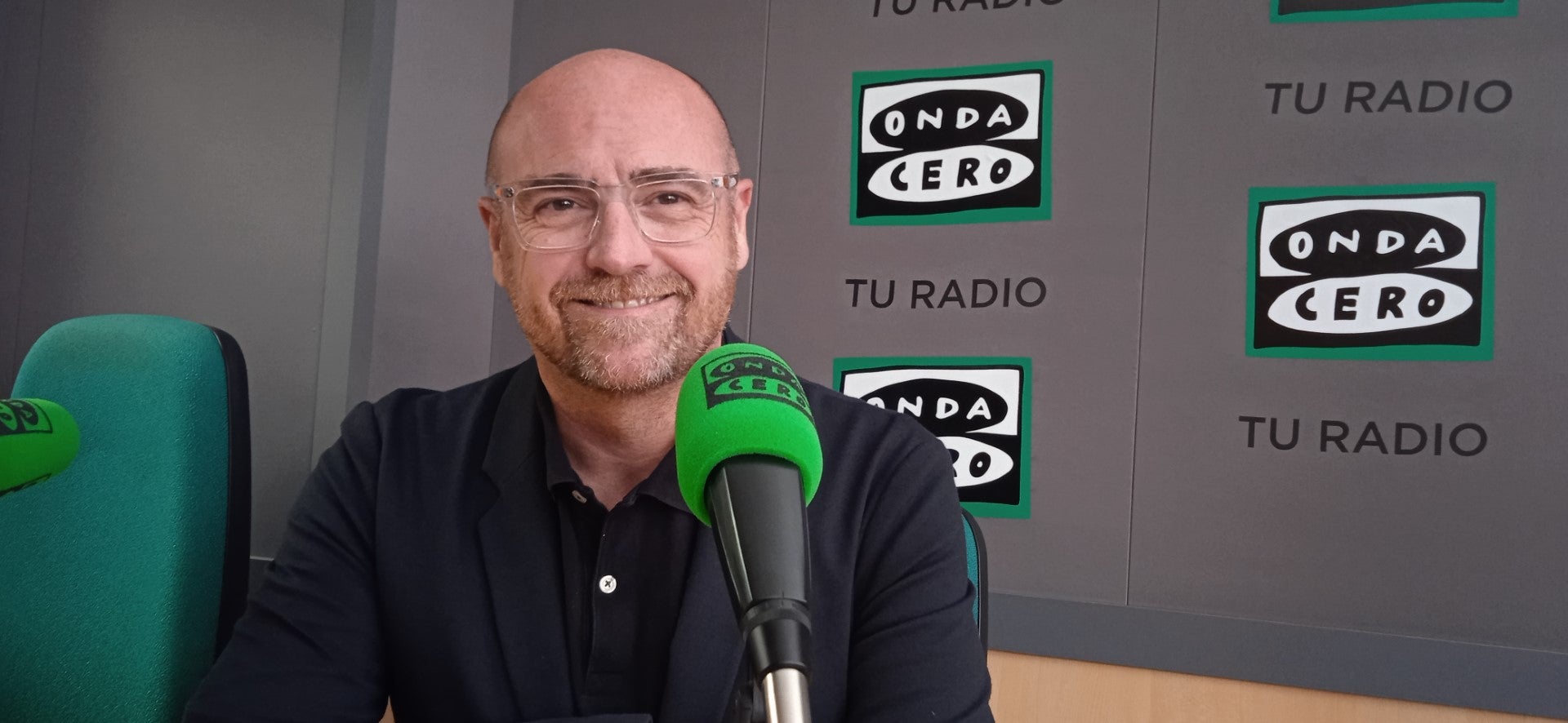 Paco Ponce: "Tenemos preparada una potente Agenda de desarrollo para generar oportunidades de crecimiento en Petrer" Paco Ponce: "Tenemos preparada una potente Agenda de desarrollo para generar oportunidades de crecimiento en Petrer"