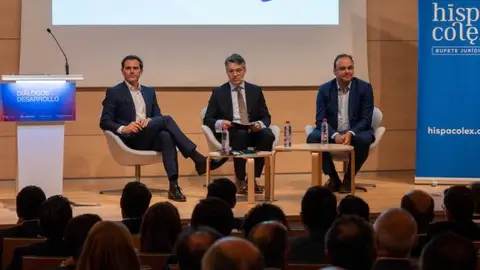 El sector del agro y la digitalización: las mejores herramientas para que Andalucía lidere el desarrollo sostenible del futuro El sector del agro y la digitalización: las mejores herramientas para que Andalucía lidere el desarrollo sostenible del futuro