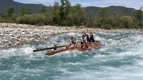 Nabateros del Sobrarbe descendiendo por el Río Cinca