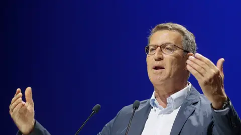 Feijóo Feijóo invita a los españoles a cantar "tralará" a las "mentiras" de Sánchez el 28M