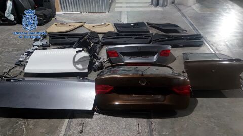 La Policía Nacional desarticula un grupo que robaba coches de alta gama operando desde Aspe y Petrer.