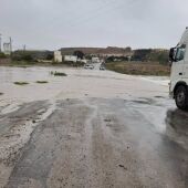 Siete carreteras cortadas en la provincia y otras siete con problemas en la red secundaria por fuertes lluvias