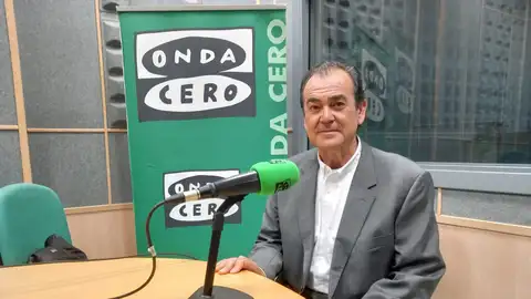 Isidoro Gómez Cavero, en 2023, en los estudios de Onda Cero Isidoro Gómez Cavero, en 2023, en los estudios de Onda Cero