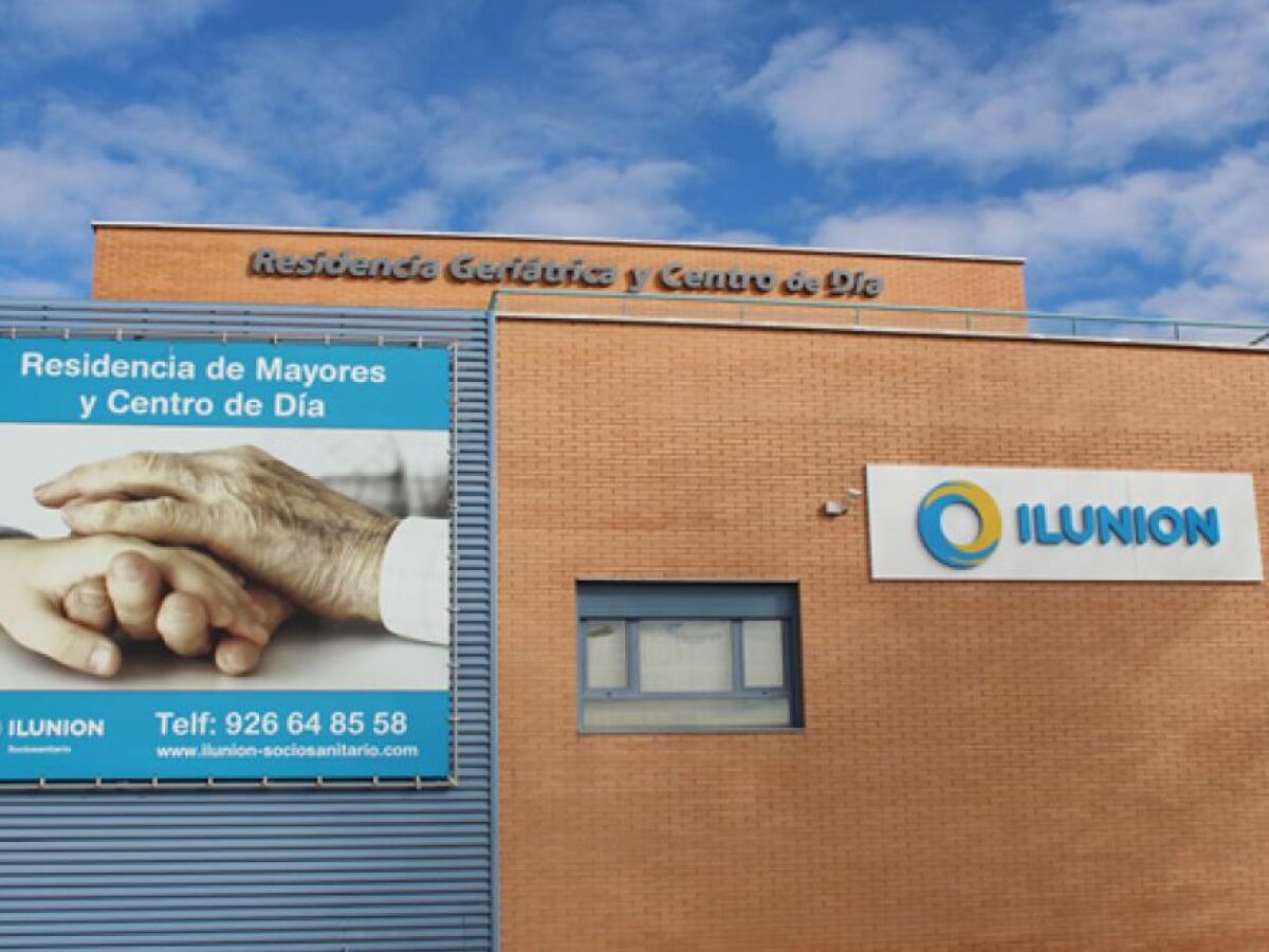 Dos muertos y diez afectados en un brote, por causas desconocidas, en una  residencia de mayores de La Solana | Onda Cero Radio