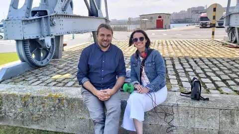 Xan Xove y Lara Vivero Entrevista al candidato de Marea Atlántica.