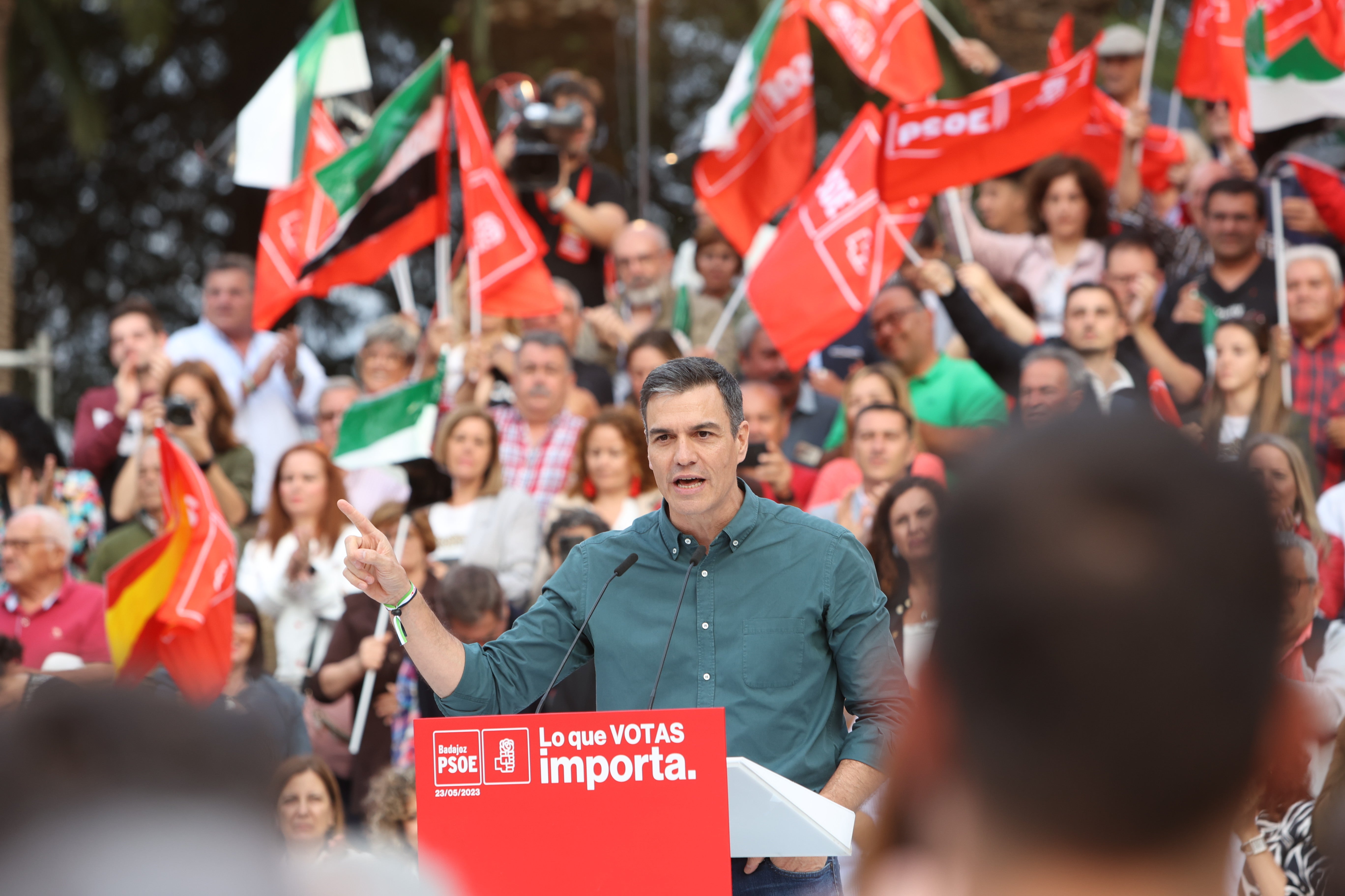 La 'okupación', Bildu y la compra de votos protagonizan la campaña del 28M: esto ha sido lo más comentado La 'okupación', Bildu y la compra de votos protagonizan la campaña del 28M: esto ha sido lo más comentado