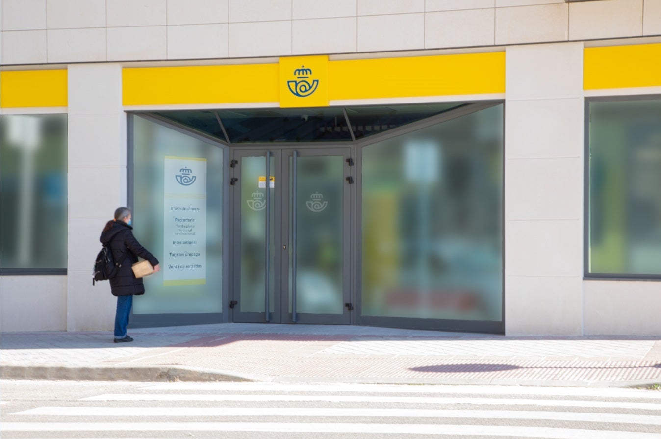 Correos responde a Feijóo: "El proceso de voto por correo en España es seguro y garantista" Correos responde a Feijóo: "El proceso de voto por correo en España es seguro y garantista"