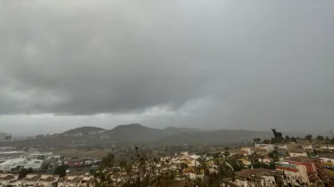 marina baixa finestrat villajoyosa cielos cubiertos con lluvia marina baixa finestrat villajoyosa cielos cubiertos con lluvia