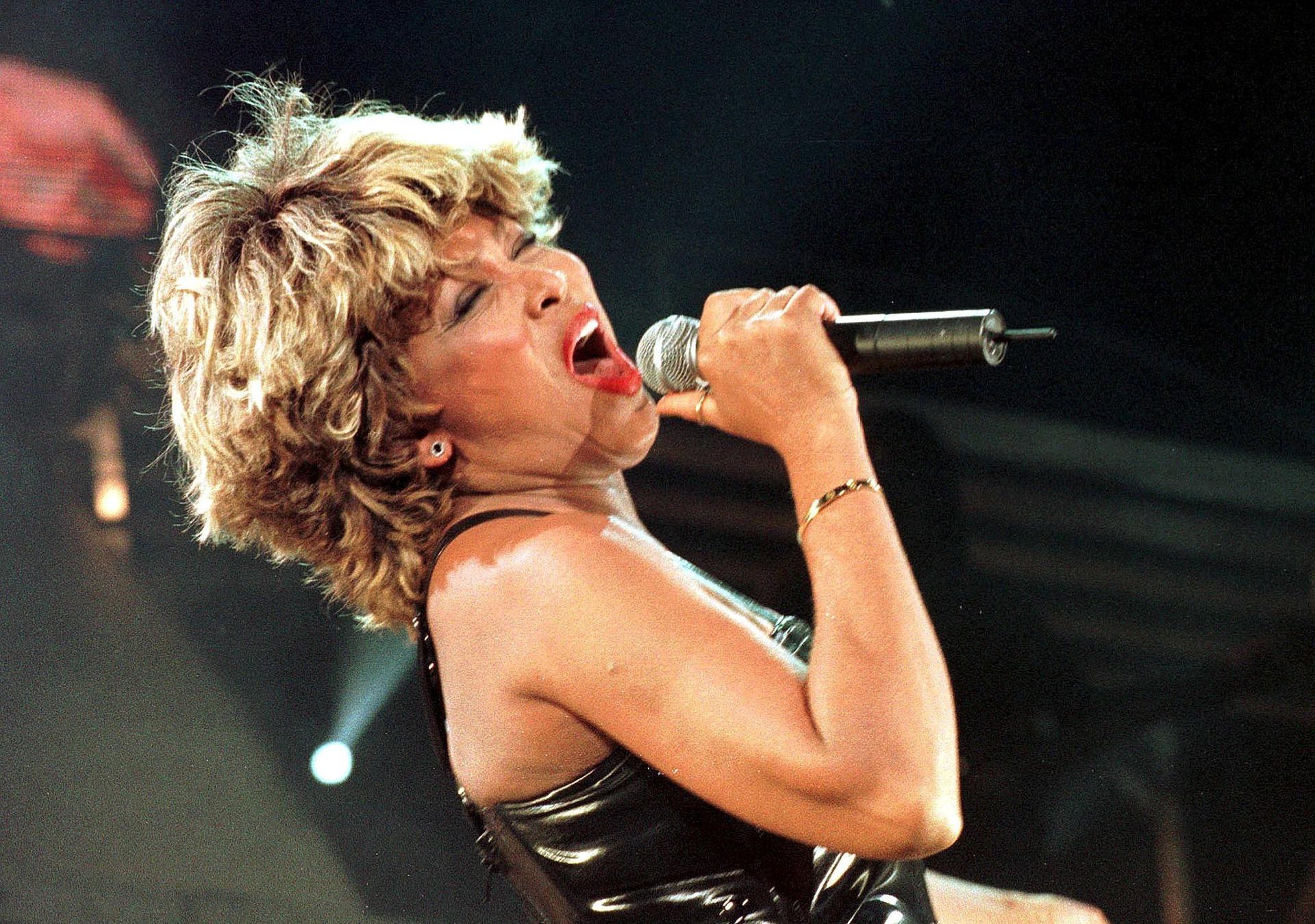 La multipantalla de Borja Terán: El día que Tina Turner visitó a Julia Otero La multipantalla de Borja Terán: El día que Tina Turner visitó a Julia Otero