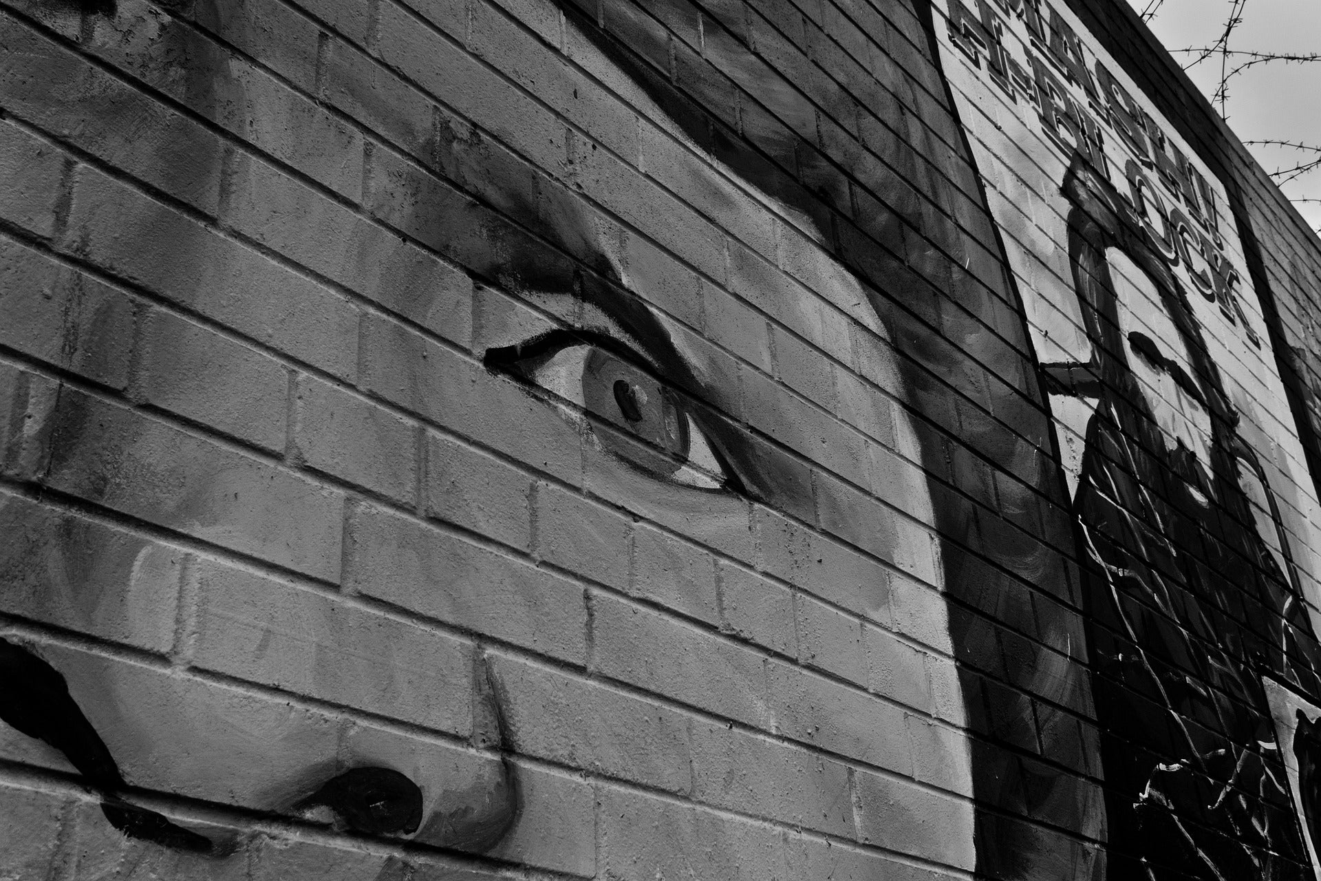 Belfast: murales y Titanic Belfast: murales y Titanic