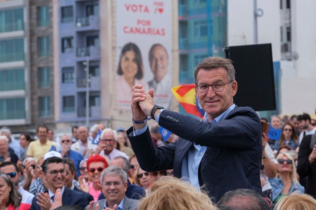 El PP tenderá la mano al PSOE para que gobierne la lista más votada antes de negociar con Vox El PP tenderá la mano al PSOE para que gobierne la lista más votada antes de negociar con Vox
