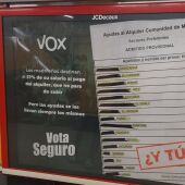 Cartel de Vox en el Metro de Madrid