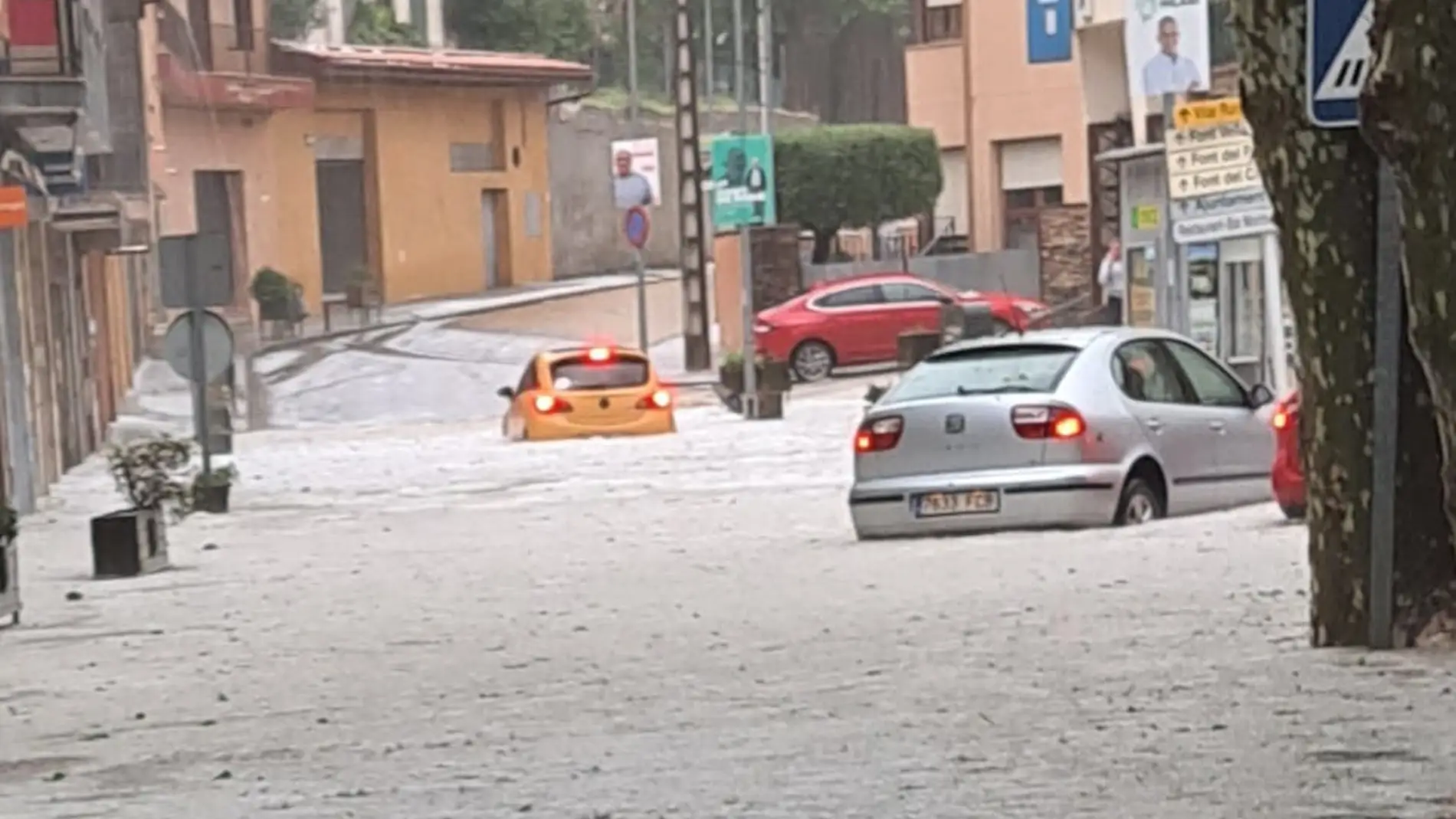 Alerta per pluges intenses al llarg de tot el dia a Catalunya