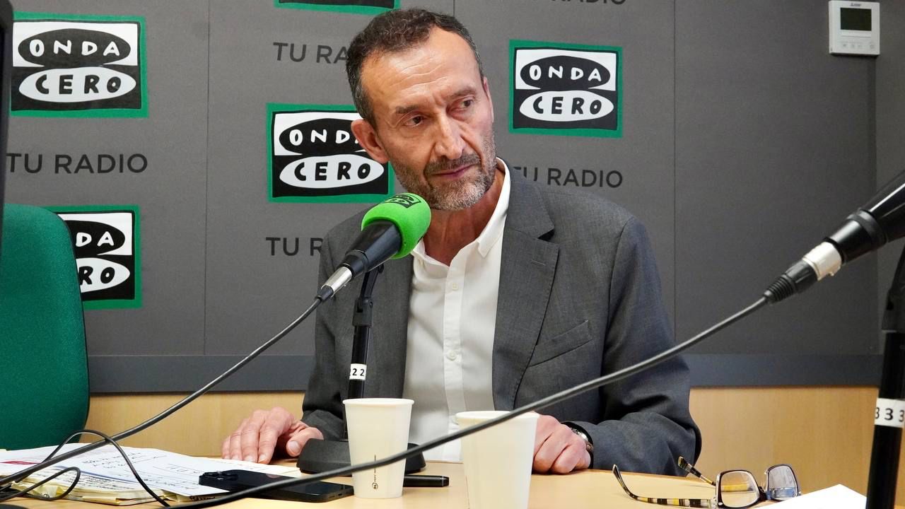 Carlos González: "Aspiro a conseguir la mayoría absoluta para seguir modernizando Elche, pero siempre desde el diálogo" Carlos González: "Aspiro a conseguir la mayoría absoluta para seguir modernizando Elche, pero siempre desde el diálogo"