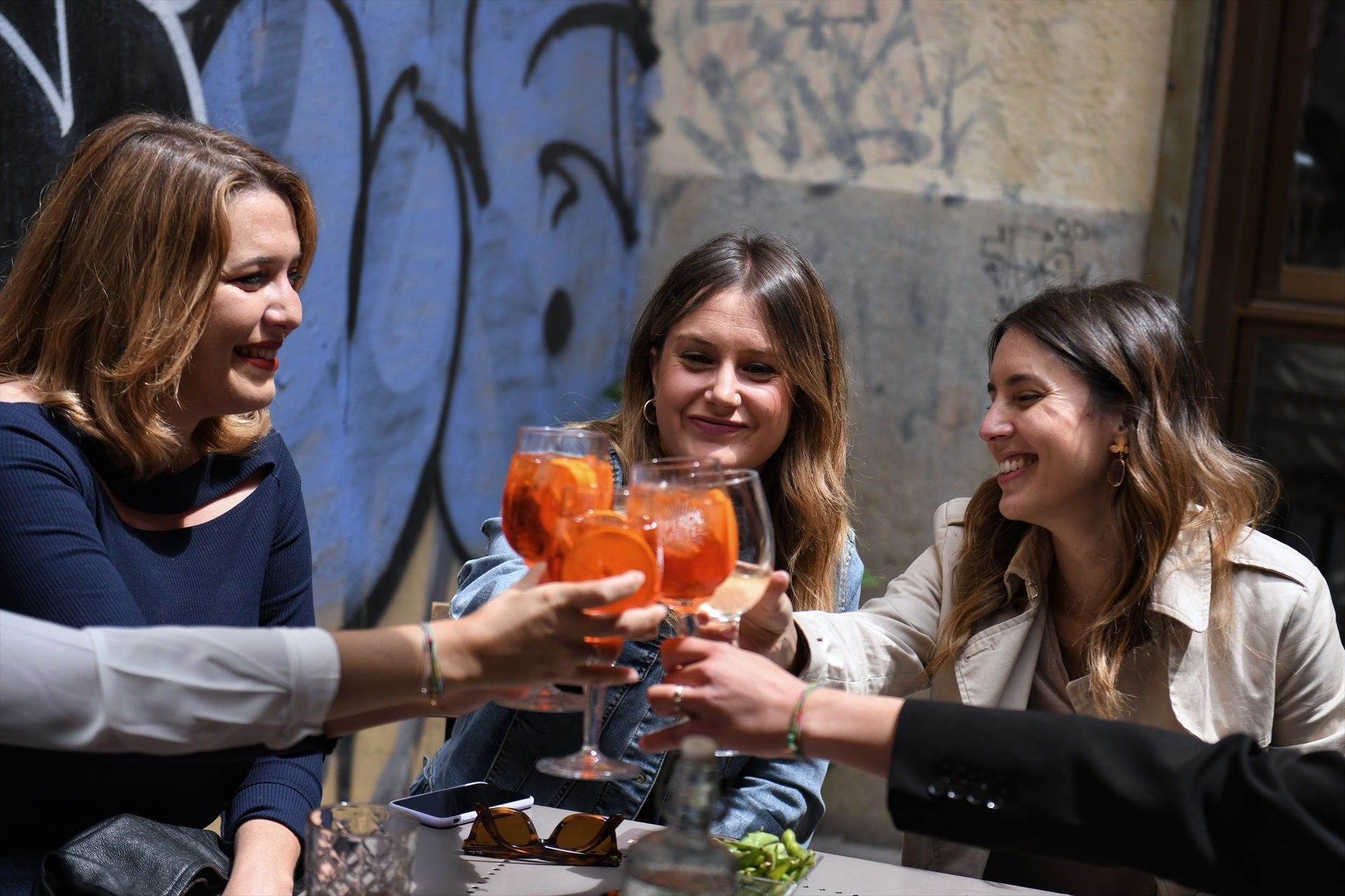 Hacer deporte, poner lavadoras, comprar, comer en familia o ver series, los planes de los candidatos al 28M en la jornada de reflexión Hacer deporte, poner lavadoras, comprar, comer en familia o ver series, los planes de los candidatos al 28M en la jornada de reflexión