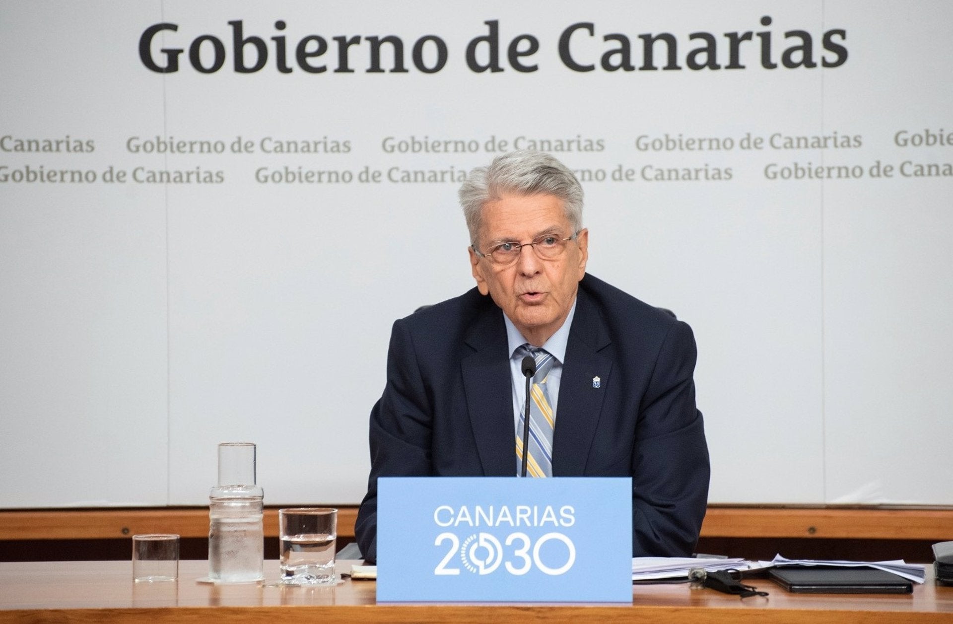 Todos los colegios electorales de Canarias abren sus puertas con normalidad Todos los colegios electorales de Canarias abren sus puertas con normalidad