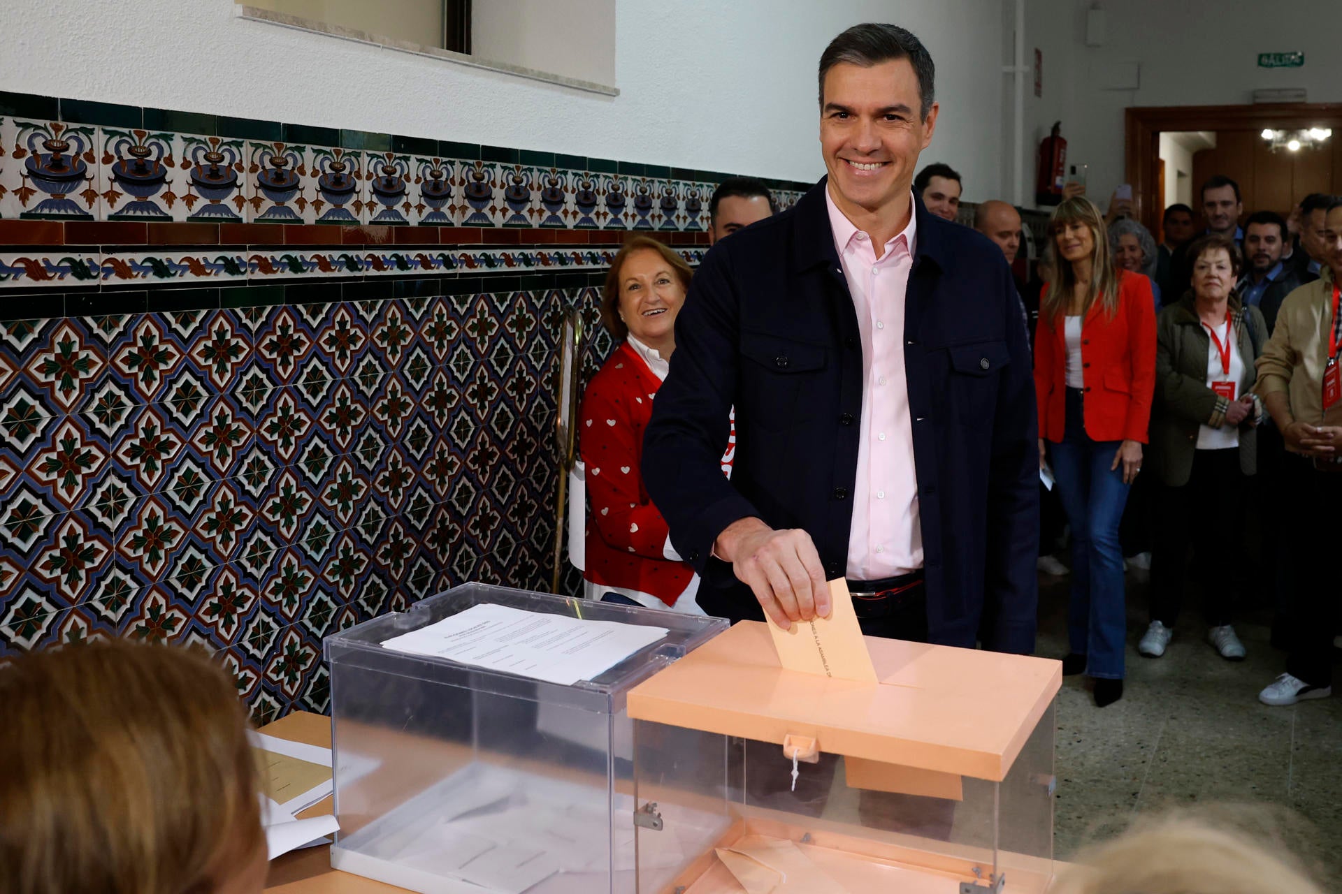 Quién ganaría ahora las elecciones generales, según el CIS de Tezanos y otras encuestas Quién ganaría ahora las elecciones generales, según el CIS de Tezanos y otras encuestas