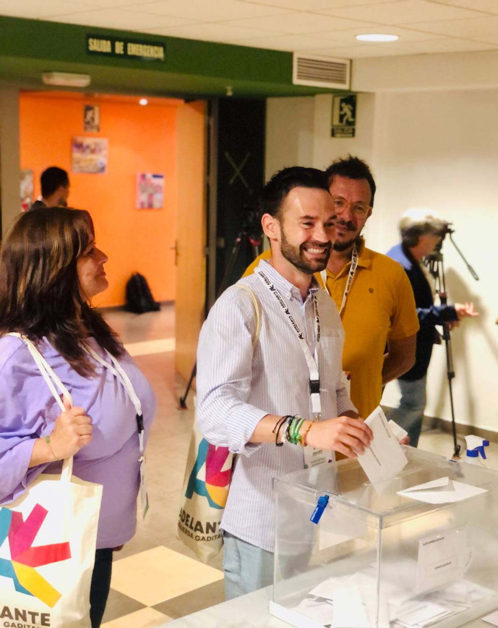 David de la Cruz: "Cuando la gente va a las urnas sale beneficiado el proyecto que mira por la mayoría social" David de la Cruz: "Cuando la gente va a las urnas sale beneficiado el proyecto que mira por la mayoría social"