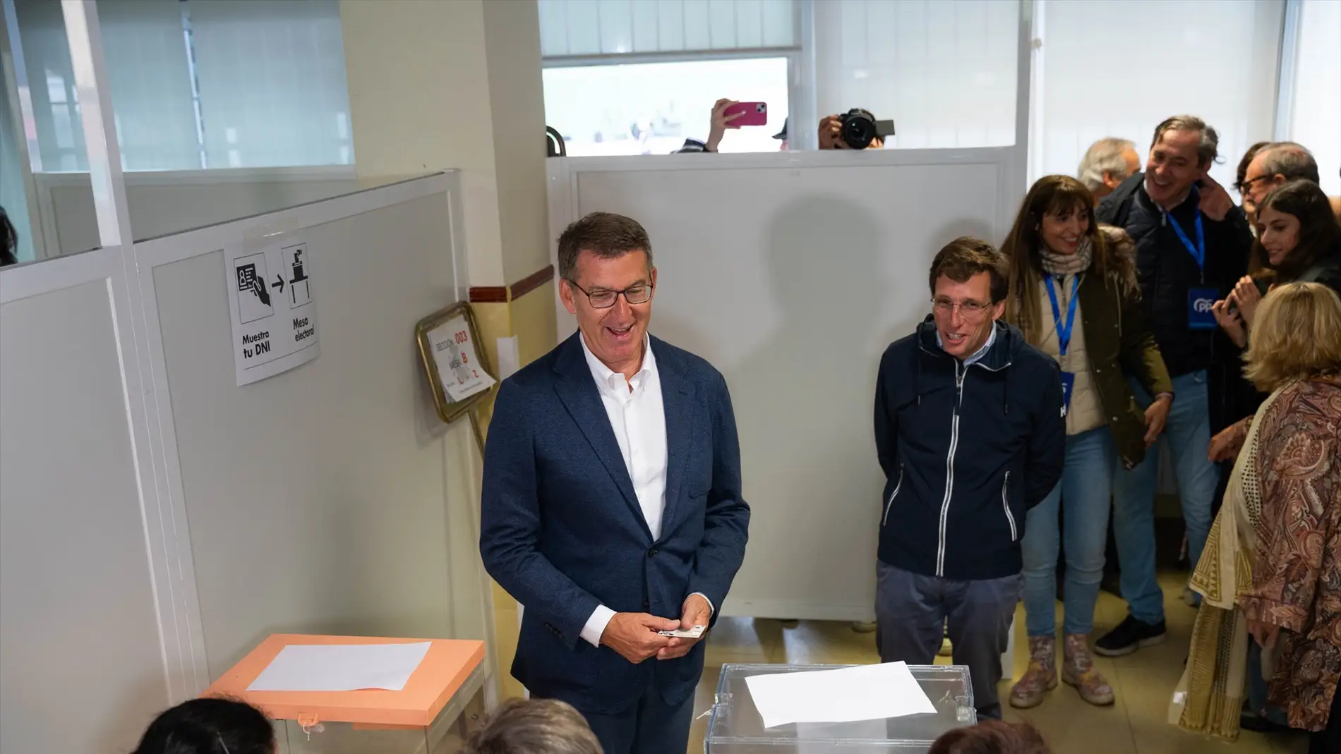 Feijóo pide votar de forma "masiva" y defiende la fortaleza del sistema electoral español