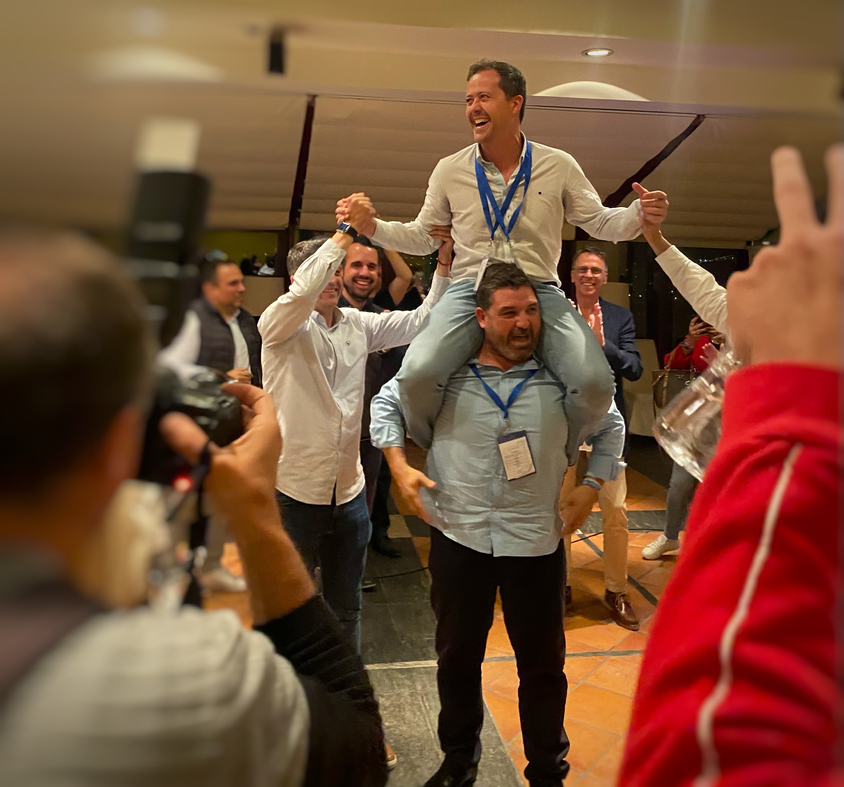 Carlos Velázquez podrá gobernar Toledo con el apoyo de Vox Carlos Velázquez podrá gobernar Toledo con el apoyo de Vox