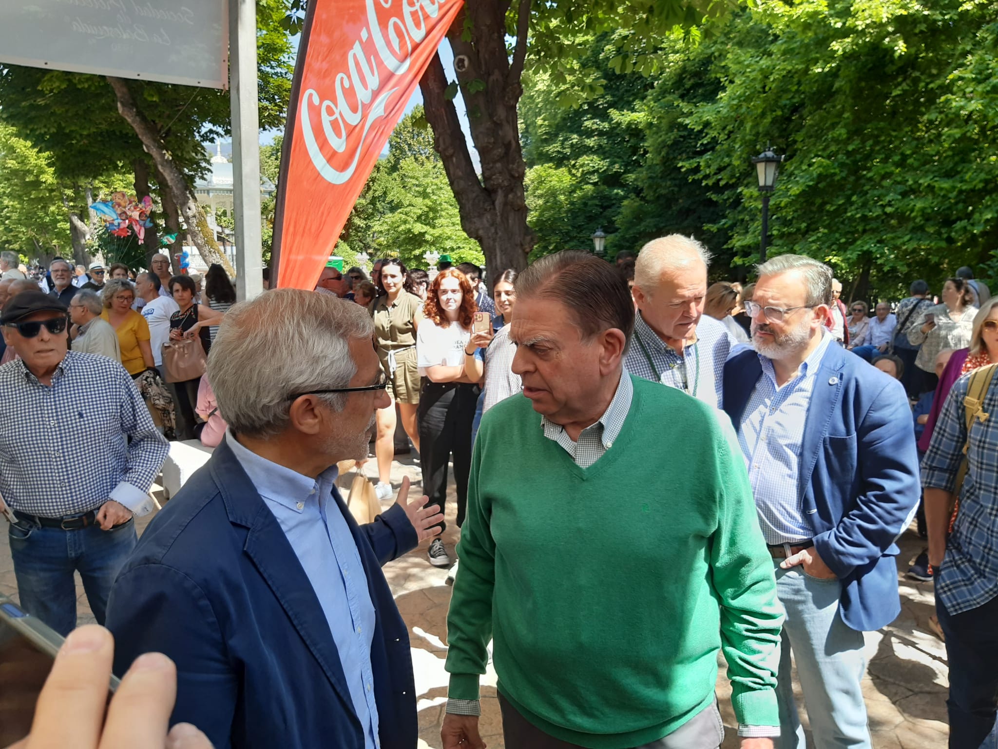 Llamazares ofrece diálogo a Canteli Llamazares ofrece diálogo a Canteli