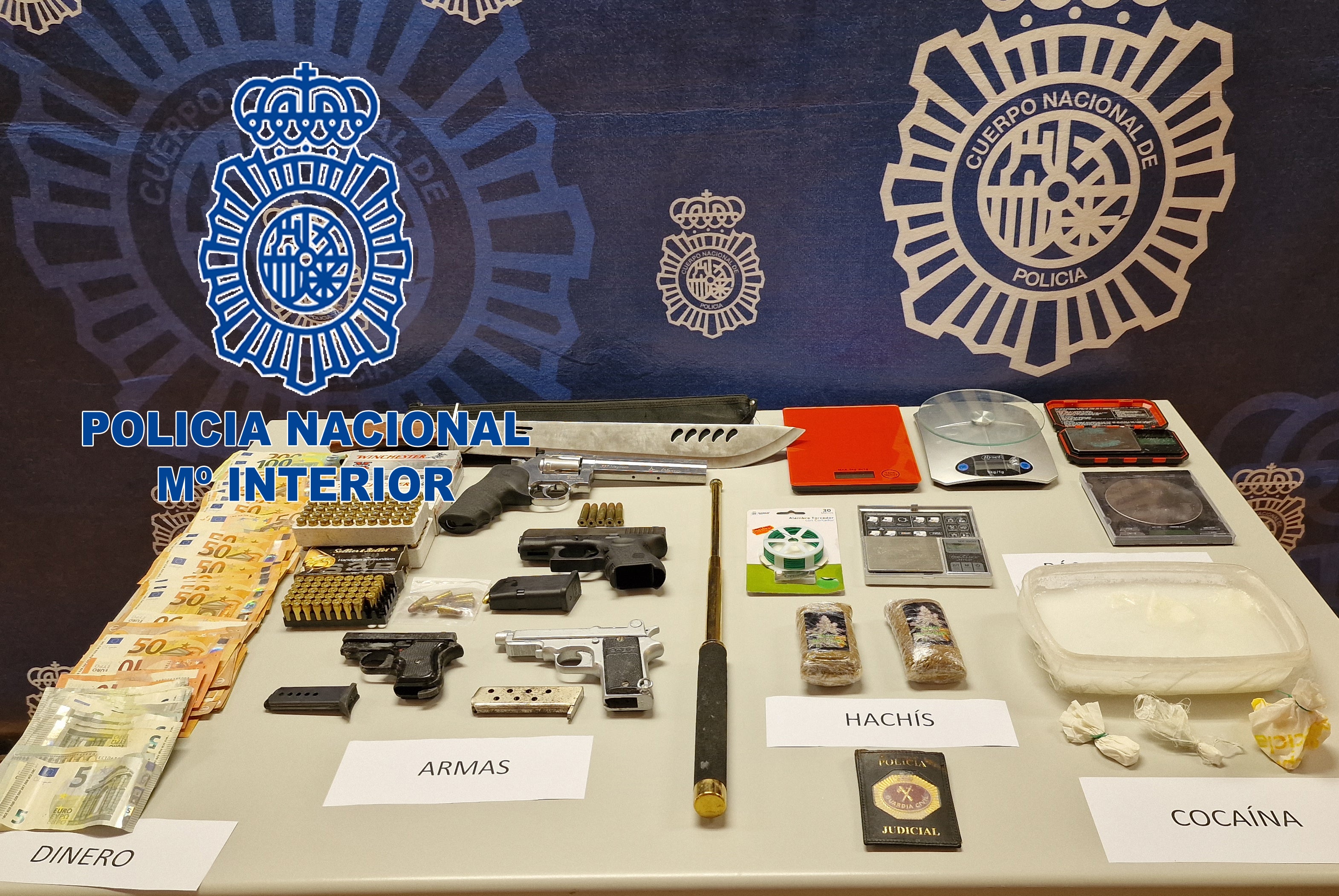 Desarticulada una organización criminal que traficaba con cocaína desde la Vega Baja Desarticulada una organización criminal que traficaba con cocaína desde la Vega Baja