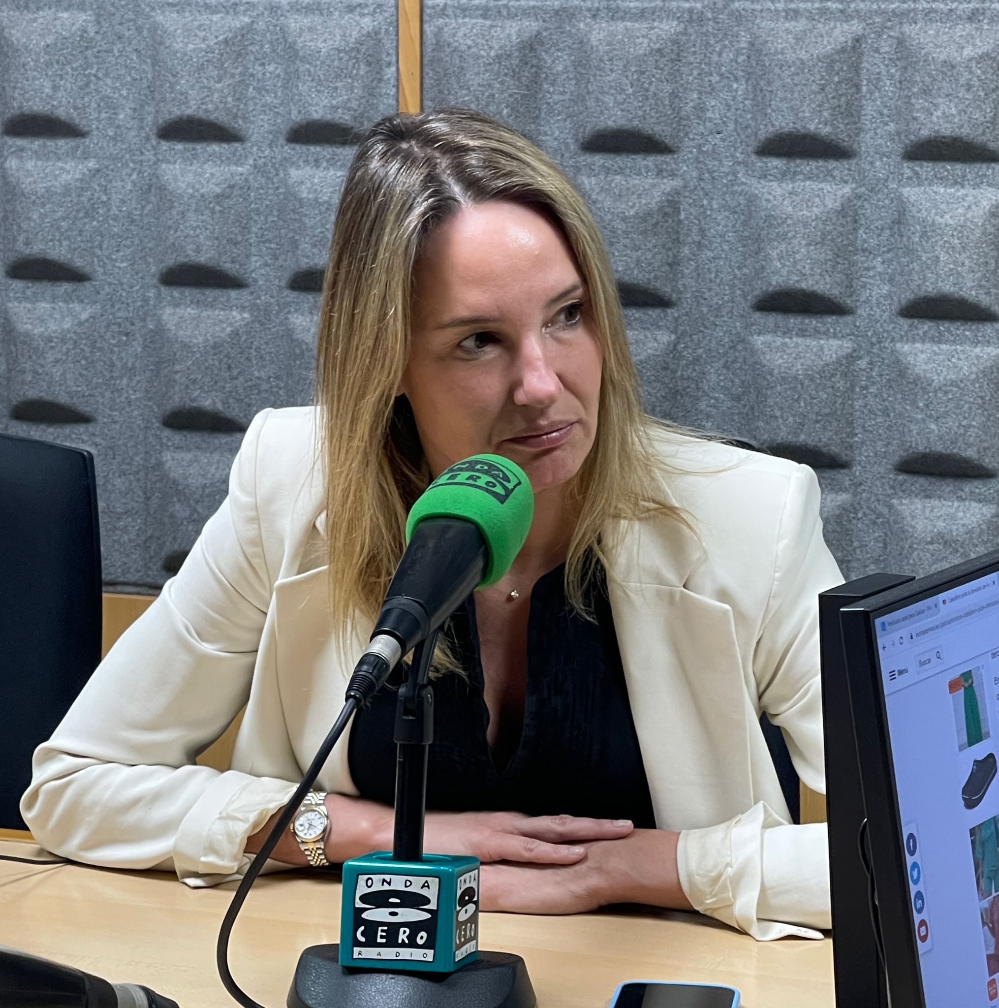 Marta Fernández Tapias sobre la posibilidad de presidir la Diputación de Pontevedra: " Estoy a disposición de lo que diga el partido". Marta Fernández Tapias sobre la posibilidad de presidir la Diputación de Pontevedra: " Estoy a disposición de lo que diga el partido".