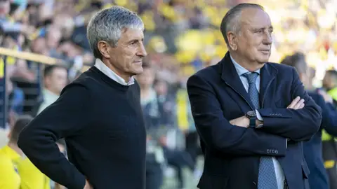 Fernando Roig junto a Quique Setién Fernando Roig junto a Quique Setién