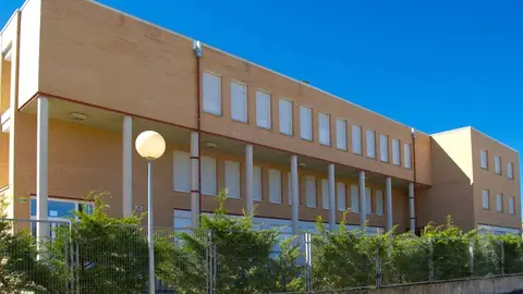 Colegio Mendialdea Santa Cruz de Campezo Colegio Mendialdea Santa Cruz de Campezo