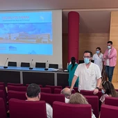 El hospital universitario de Torrevieja pone en marcha una escuela de cadera El hospital universitario de Torrevieja pone en marcha una escuela de cadera