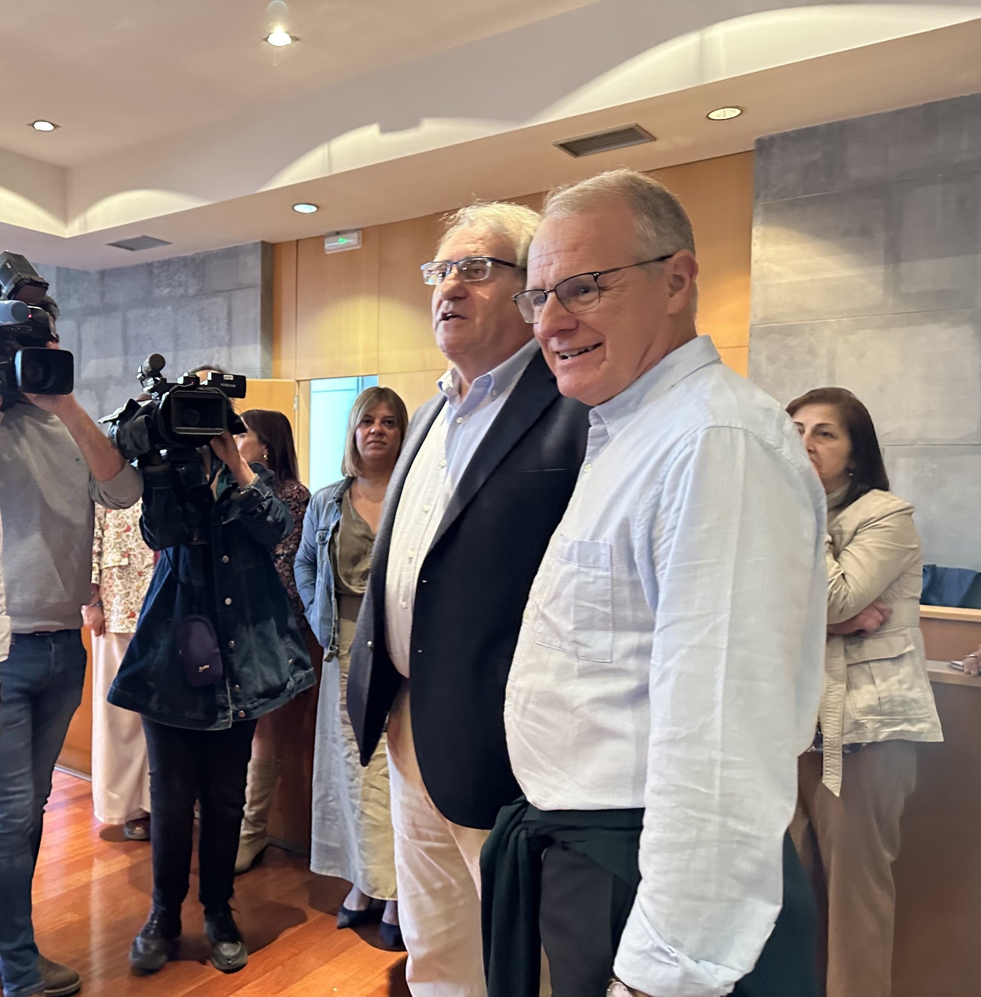 Aunque es consciente de la "dificultad", Diego Canga confía en que la "matemática es posible" ante el recuento del voto CERA Aunque es consciente de la "dificultad", Diego Canga confía en que la "matemática es posible" ante el recuento del voto CERA