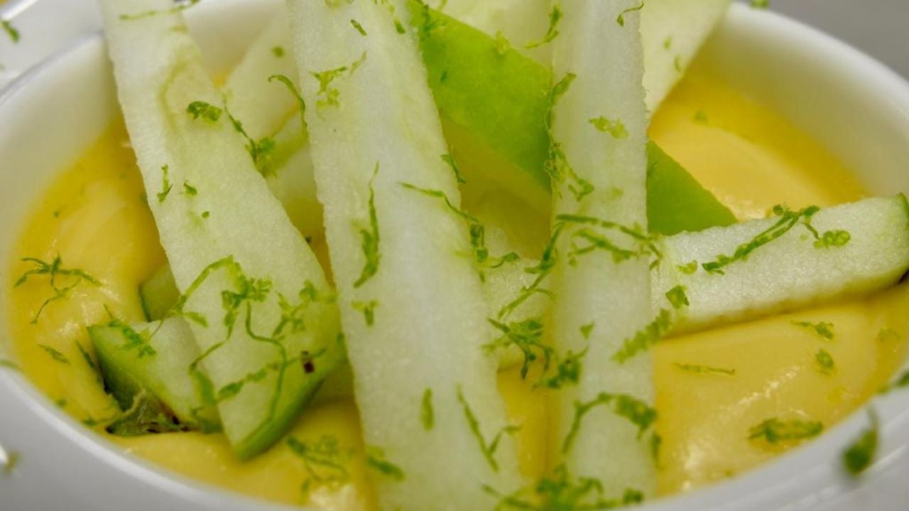 Natillas cuajadas de coco y chocolate blanco, la receta de Robin Food para un postre perfecto Natillas cuajadas de coco y chocolate blanco, la receta de Robin Food para un postre perfecto