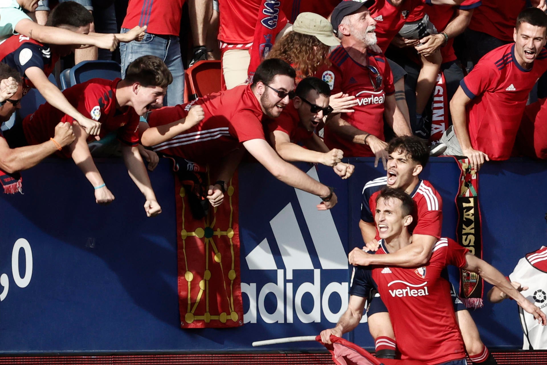 Budimir saca el billete de Osasuna a Europa Budimir saca el billete de Osasuna a Europa