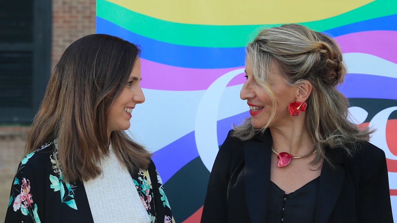 La ministra de Derechos Sociales, Ione Belarra, junto a la vicepresidenta segunda y ministra de Trabajo, Yolanda Díaz
