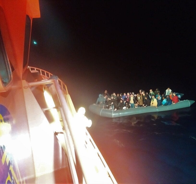 Salvamento Marítimo rescata a casi 300 personas en 48 horas Salvamento Marítimo rescata a casi 300 personas en 48 horas