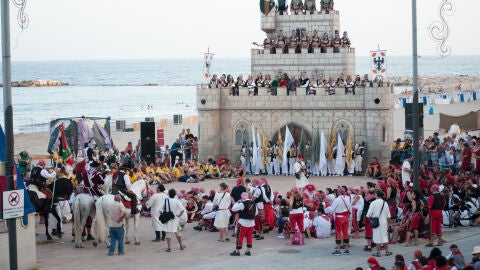 Castillo de Moros y Cristianos de la Vila Joiosa Castillo de Moros y Cristianos de la Vila Joiosa