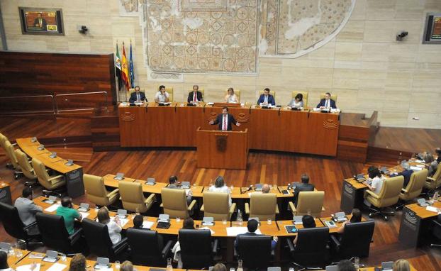 El jueves 15 de junio tendrá lugar el Pleno de Constitución de la nueva Asamblea de Extremadura El jueves 15 de junio tendrá lugar el Pleno de Constitución de la nueva Asamblea de Extremadura