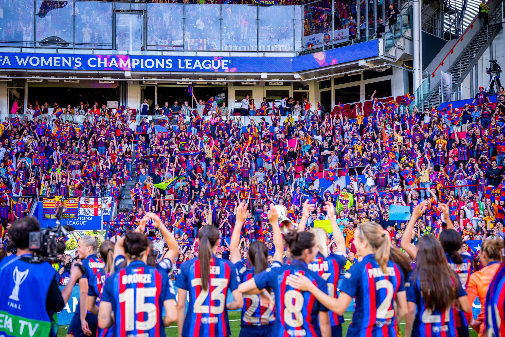 ELLAS JUEGAN: EL BARÇA, CAMPEÓN DE EUROPA ELLAS JUEGAN: EL BARÇA, CAMPEÓN DE EUROPA