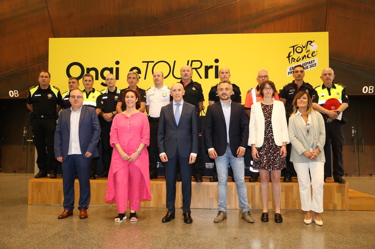 Despliegue sin precedentes en Euskadi ante la llegada del Tour Despliegue sin precedentes en Euskadi ante la llegada del Tour